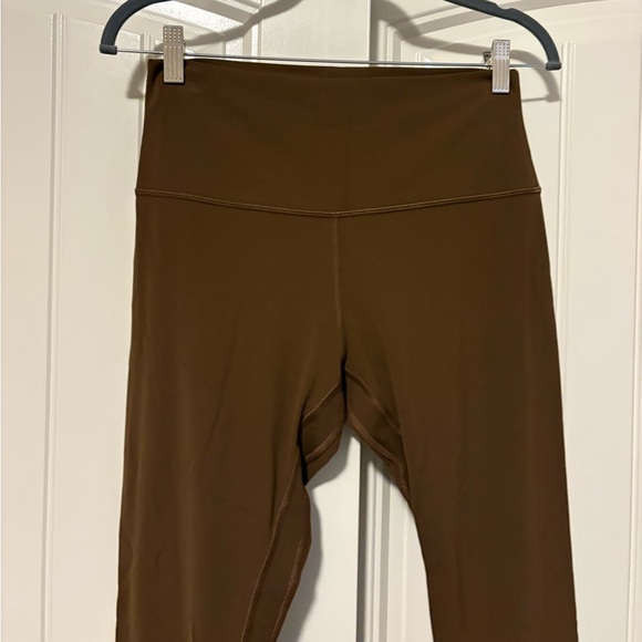 Lululemon Align High-Rise Pant 25"
Roasted Brown size 10 - Picture 4 of 7